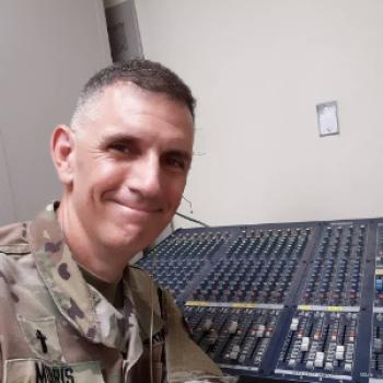 morris spoofed photo banned on namoro-portugues.pt